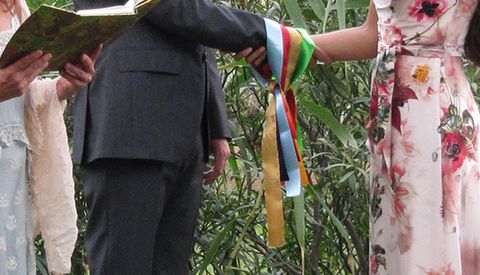 ribbon-ceremony