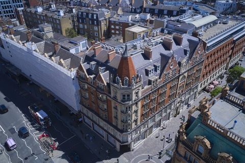 The Knightsbridge Estate, from ILN's work